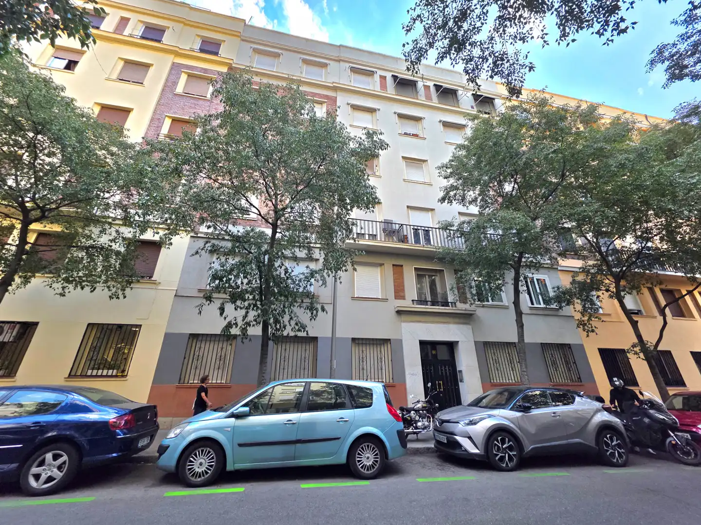 Exterior view of Flat for sale in Madrid  with Air Conditioner, Heating and Parquet flooring