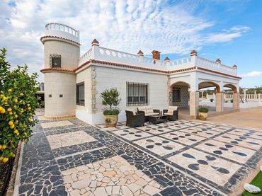 Villa con piscina in vendita a Carretera MATOLA