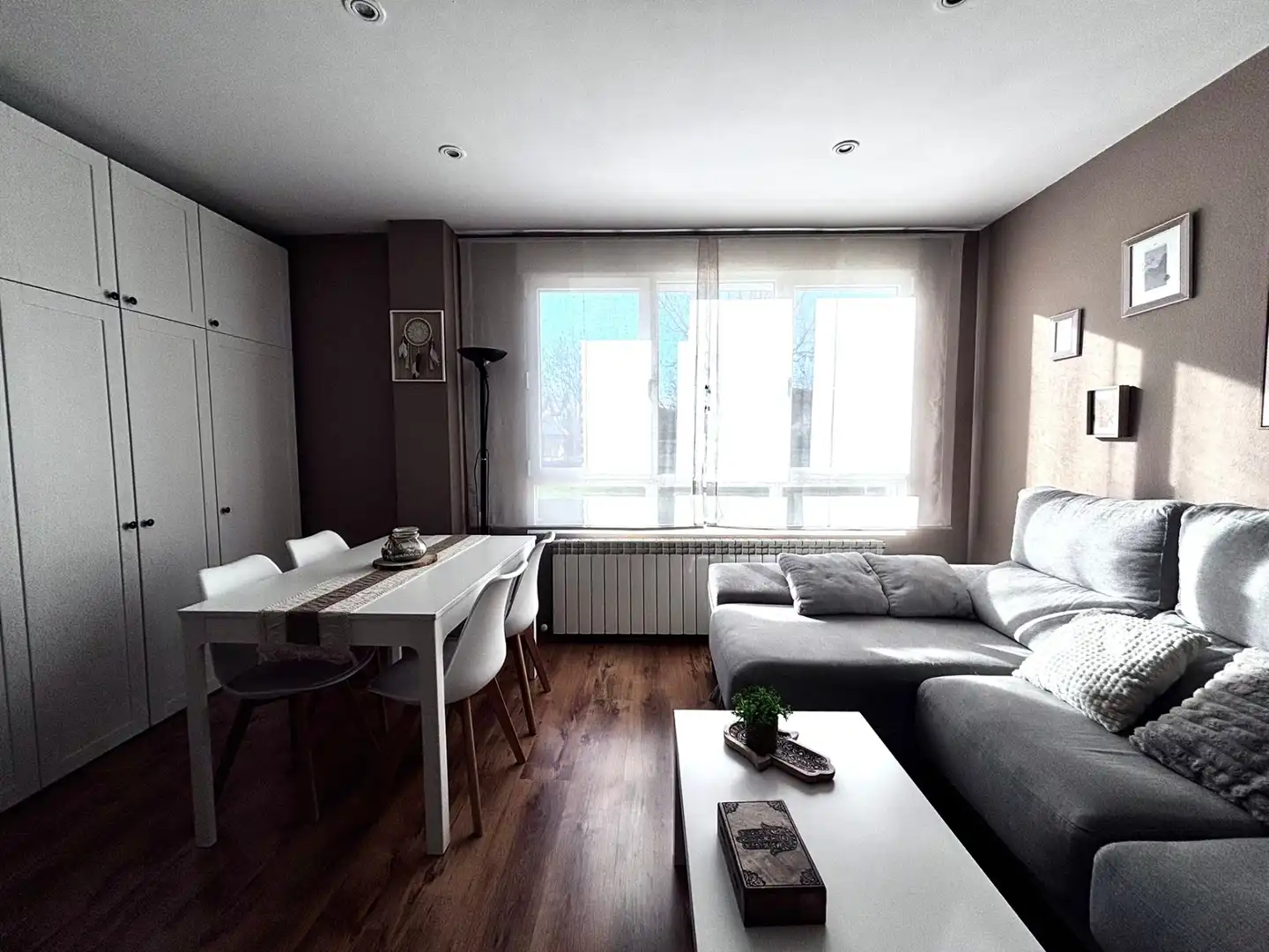 Sala de estar de Apartamento en venta en Villagonzalo Pedernales con Trastero