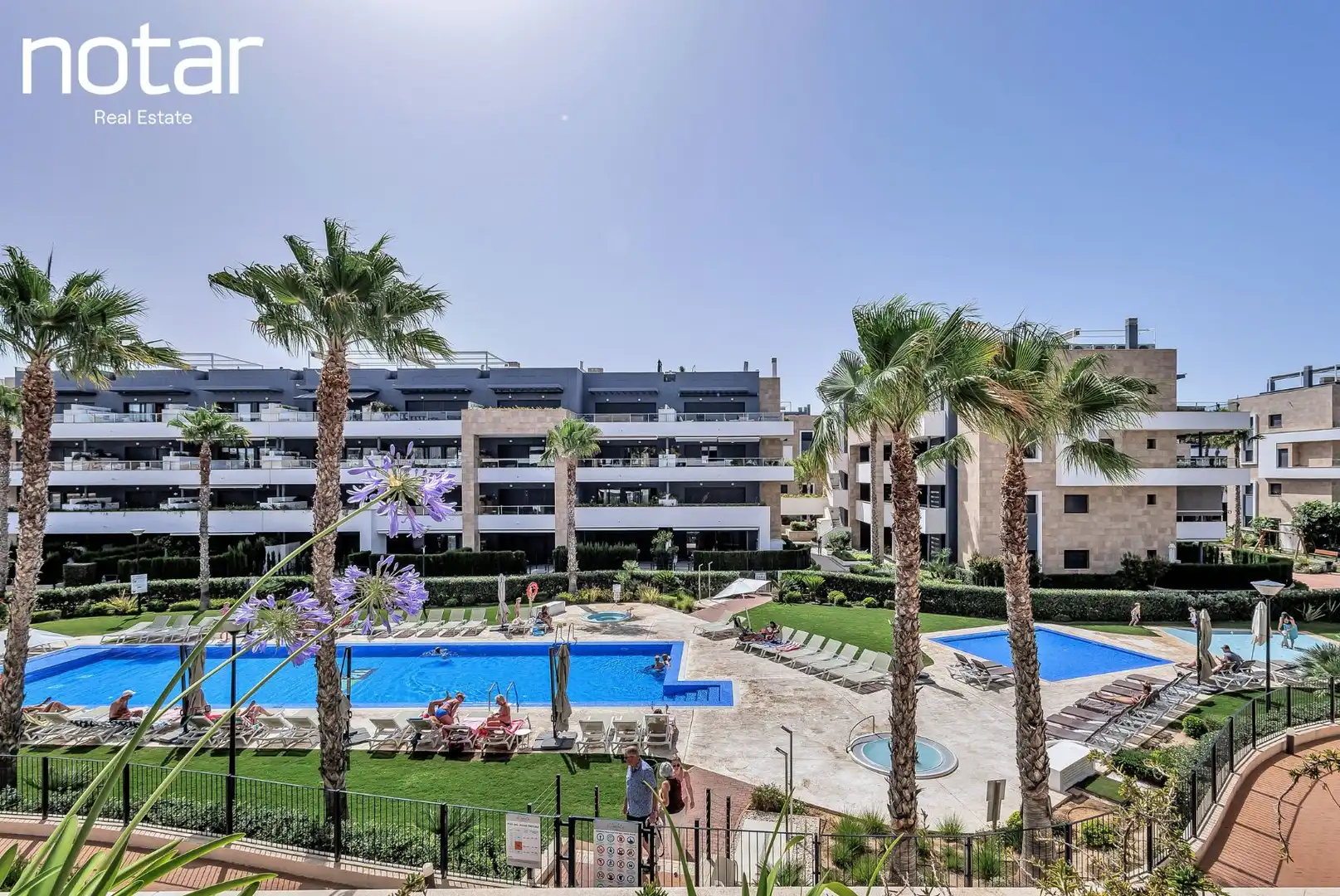 Apartamento con piscina en venta en N/A