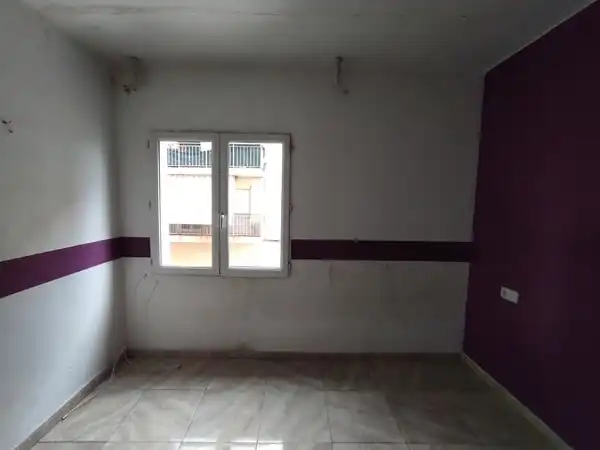 Bedroom of Flat for sale in Figueres