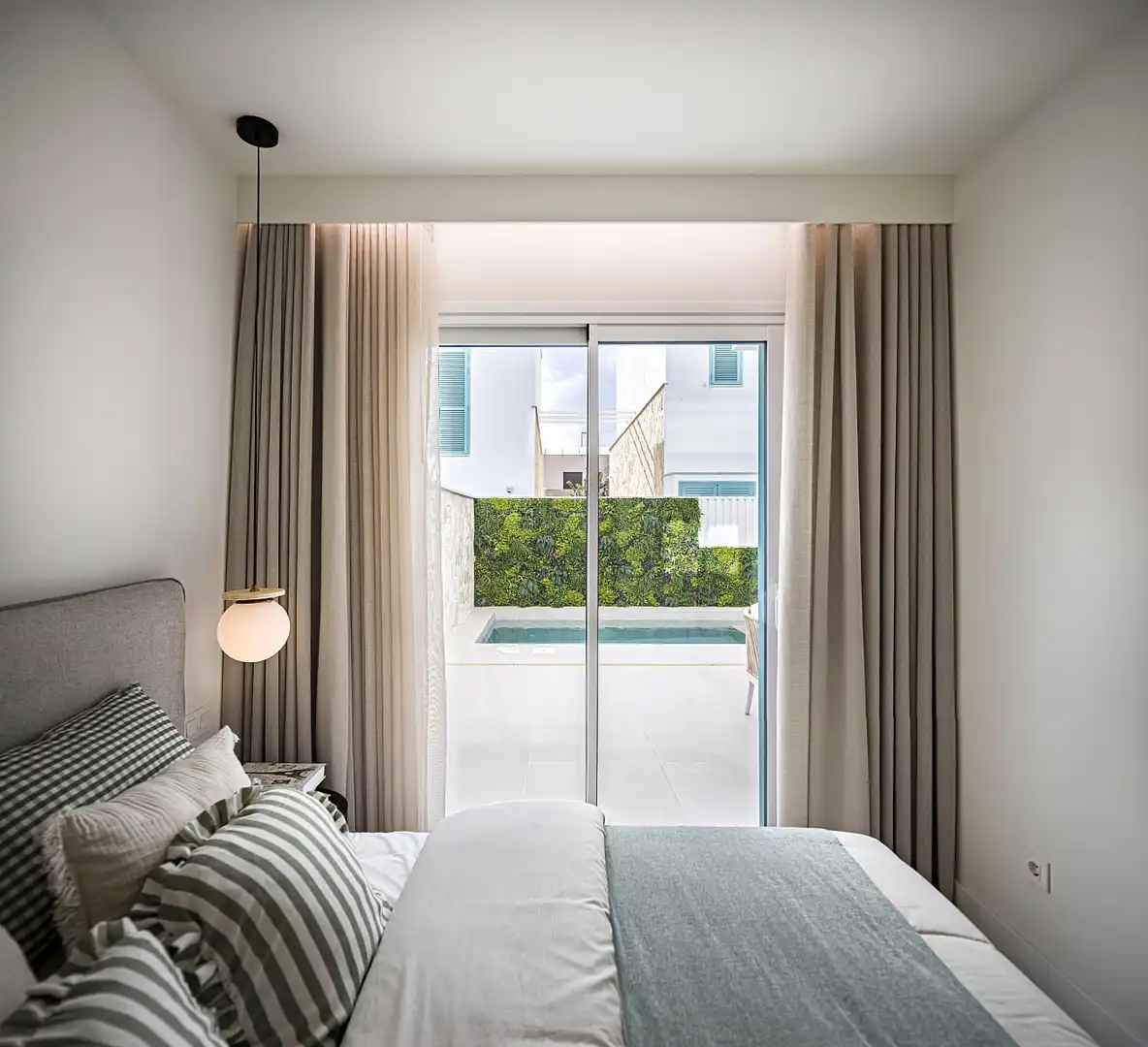 Habitación de Apartamento en venta en Pilar de la Horadada con Aire acondicionado, Jardín privado y Terraza