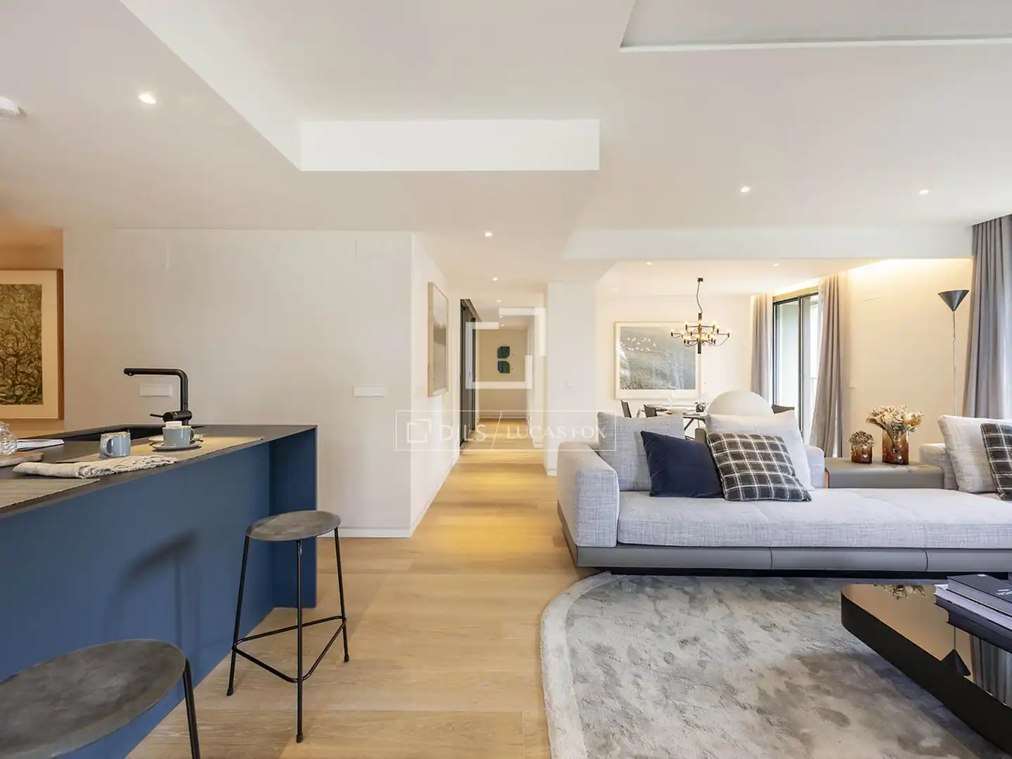 Wohnzimmer von Wohnung zum Verkauf in Barcelona mit Klimaanlage, Terrasse und Schwimmbad