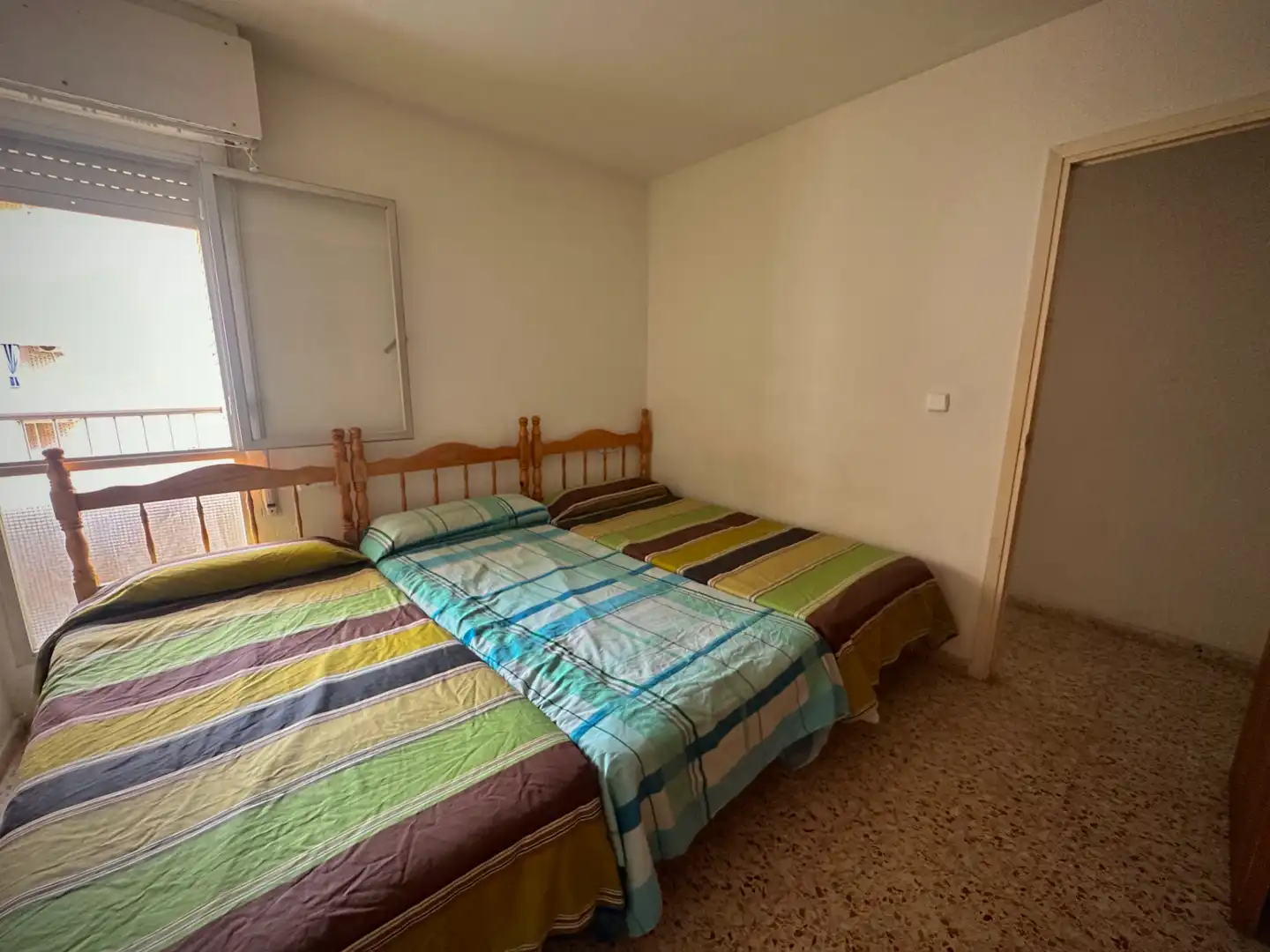Dormitori de Pis de lloguer en Torrevieja amb Terrassa, Moblat i Forn