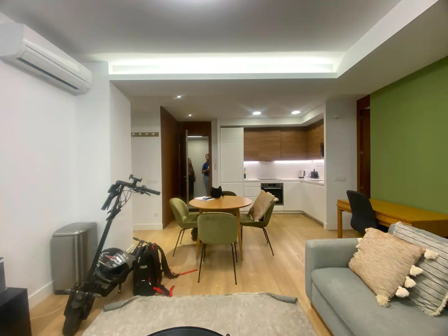 Living room of Apartments for rent in Madrid  with Air Conditioner, Heating and Furnished