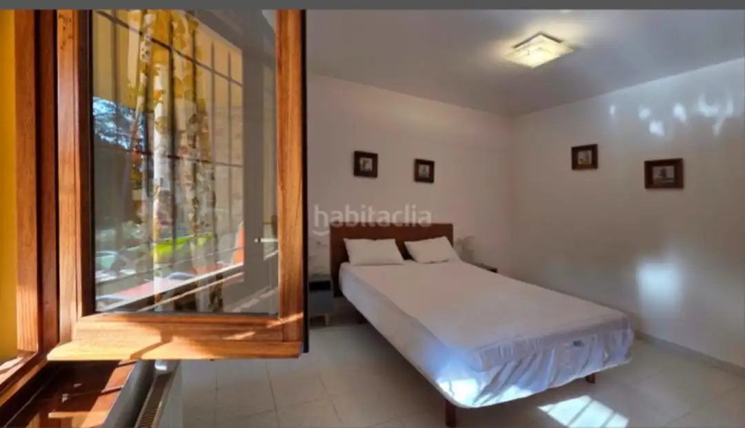 Habitación de Apartamento de alquiler en Regencós con Aire acondicionado, Calefacción y Jardín privado