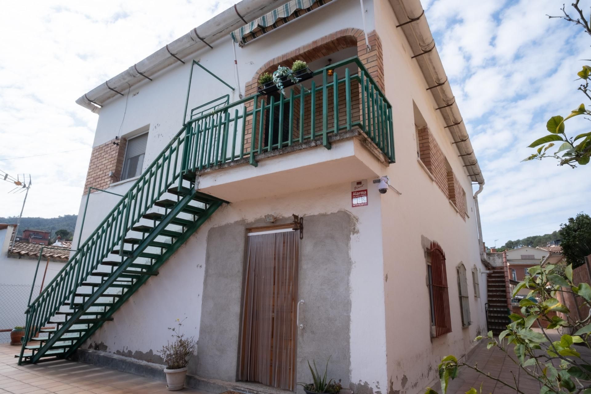 Exterior view of House or chalet for sale in Sant Vicenç Dels Horts  with Heating, Private garden and Terrace