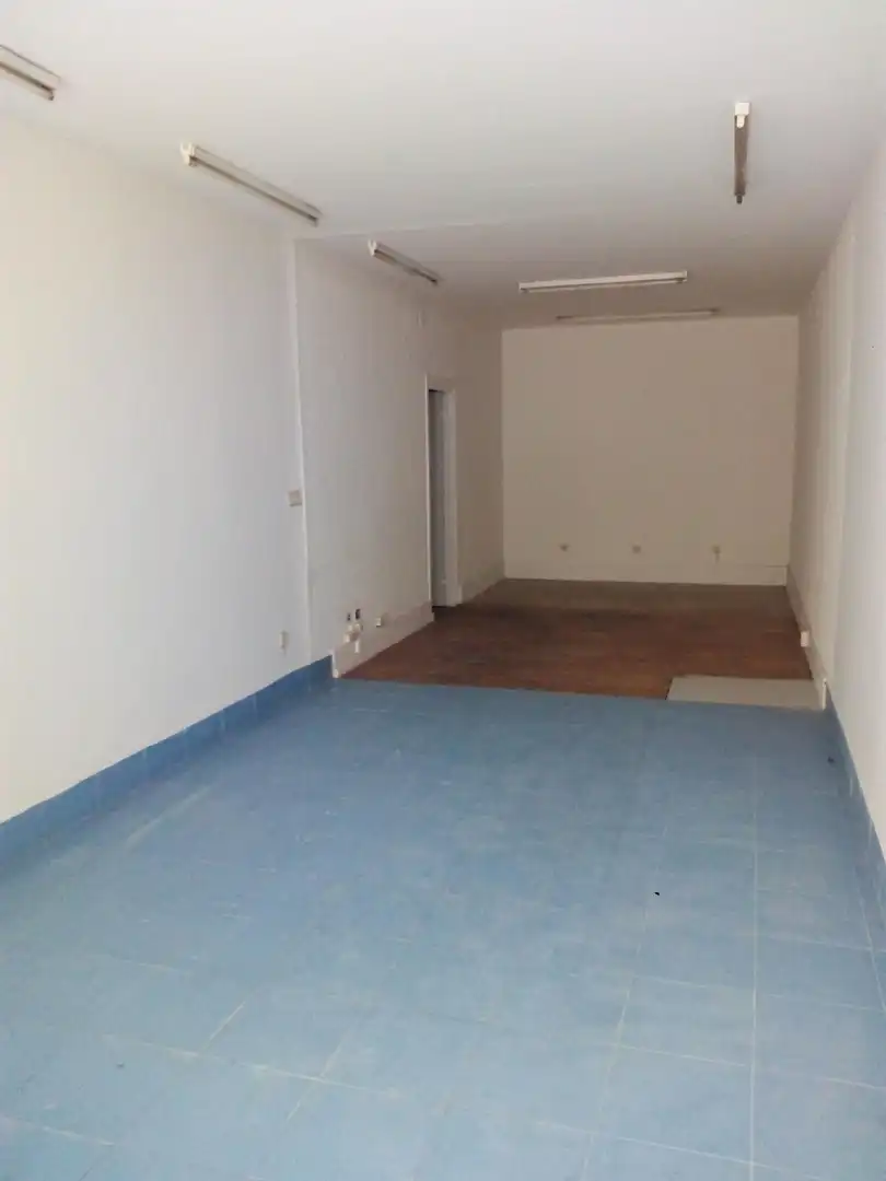 Locale commerciale in vendita a Estaziño Kalea, imagen 4