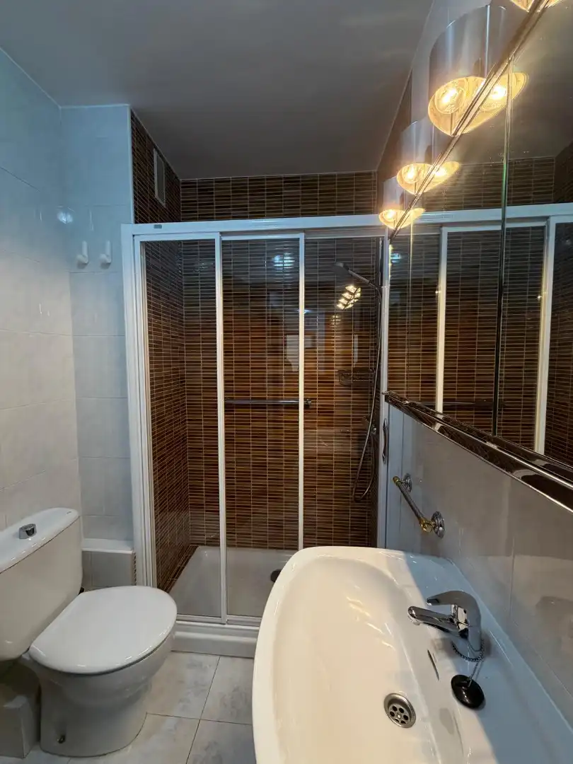 Bathroom of Flat for rent in Lugo  with Heating, Storage room and Furnished
