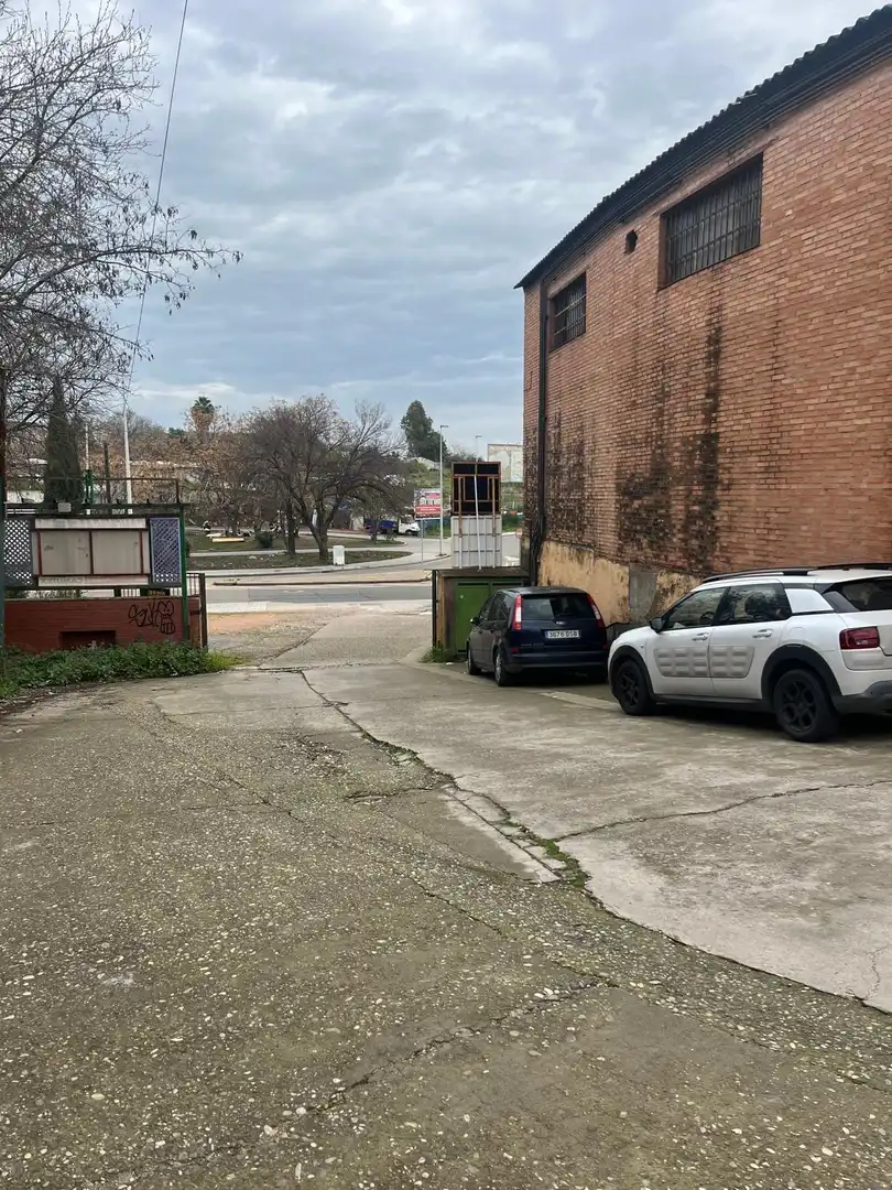 Parking de Nave industrial en venta en Córdoba