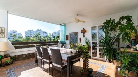 Foto 3 de Apartamento en venta en Avenida Parque Selwo, 18, La Concha - Resina Golf, Estepona