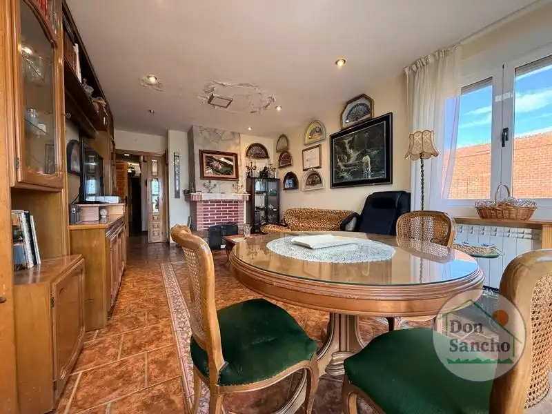 Comedor de Casa o chalet en venta en Cabezón de Valderaduey con Calefacción