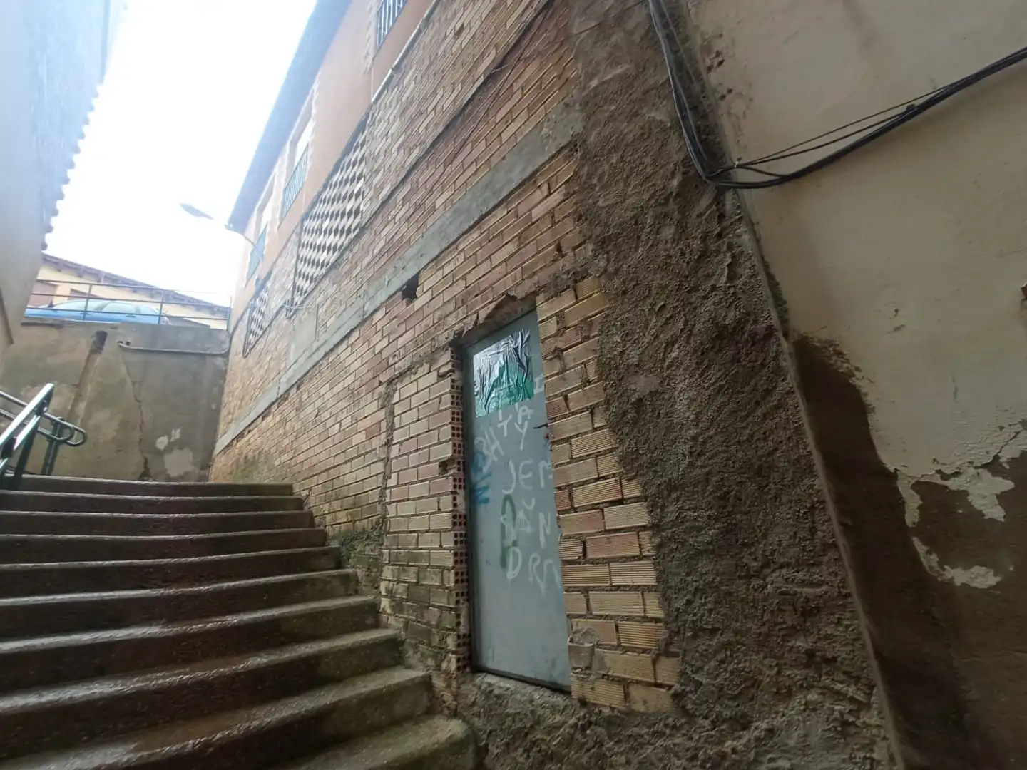 Vista exterior de Piso en venta en Ejea de los Caballeros