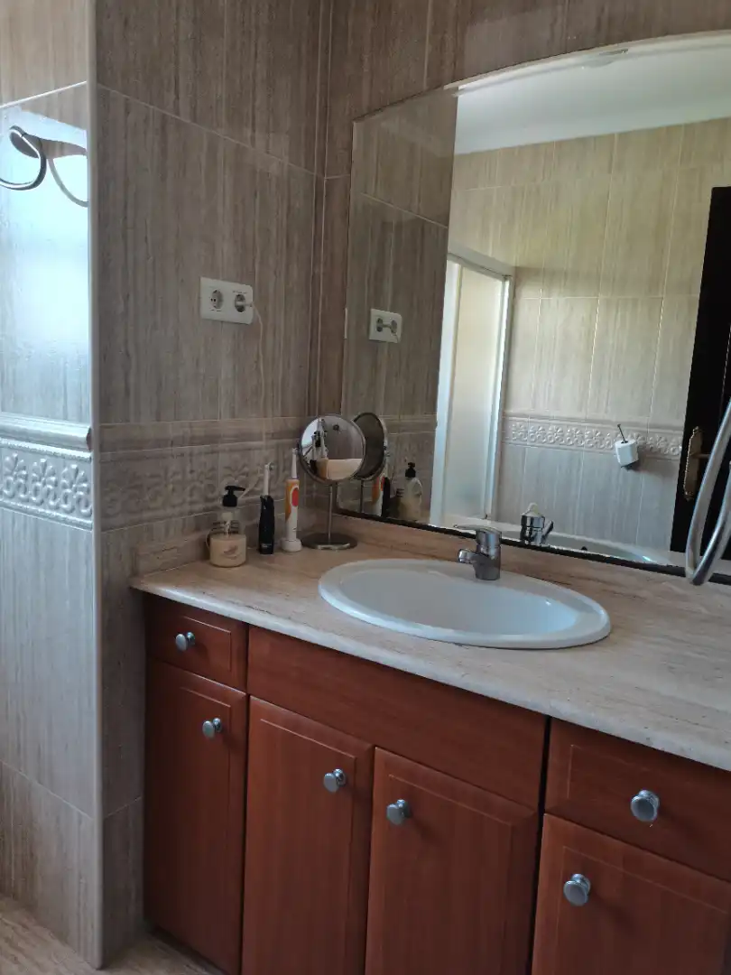 Bany de Casa o xalet en venda en Málaga amb Calefacció, Jardí privat i Parquet