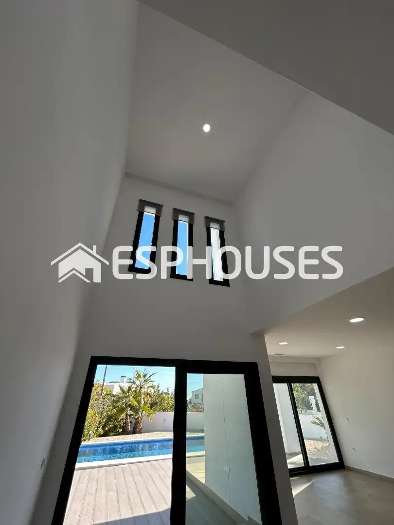 Houses for sale in Benissa  with Air Conditioner, Terrace and Swimming Pool