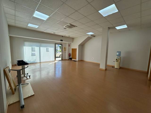 Local comercial en Alquiler en Moraleja