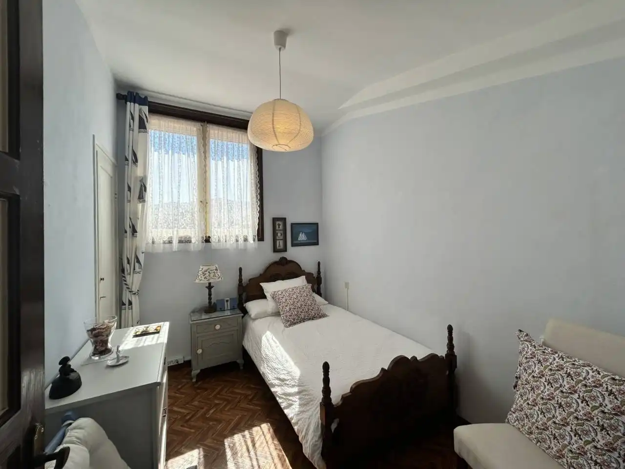 Schlafzimmer von Haus oder Chalet zum Verkauf in Llanes mit Heizung, Privatgarten und Terrasse