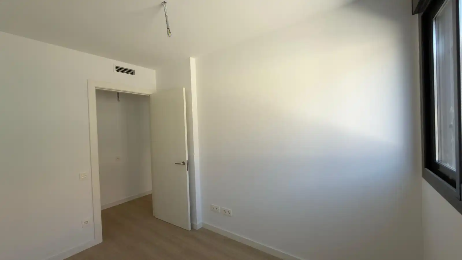 Bedroom of Attic for sale in Esplugues de Llobregat  with Air Conditioner, Heating and Terrace