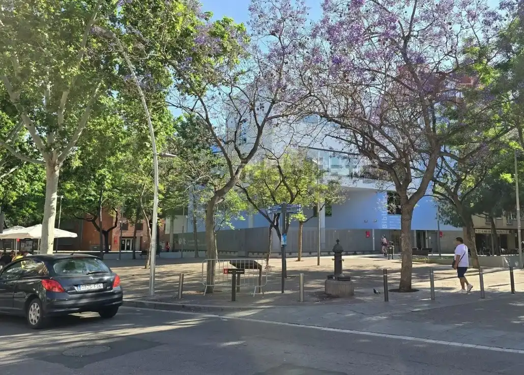 Außenansicht von Gebäude zur Miete in Barcelona