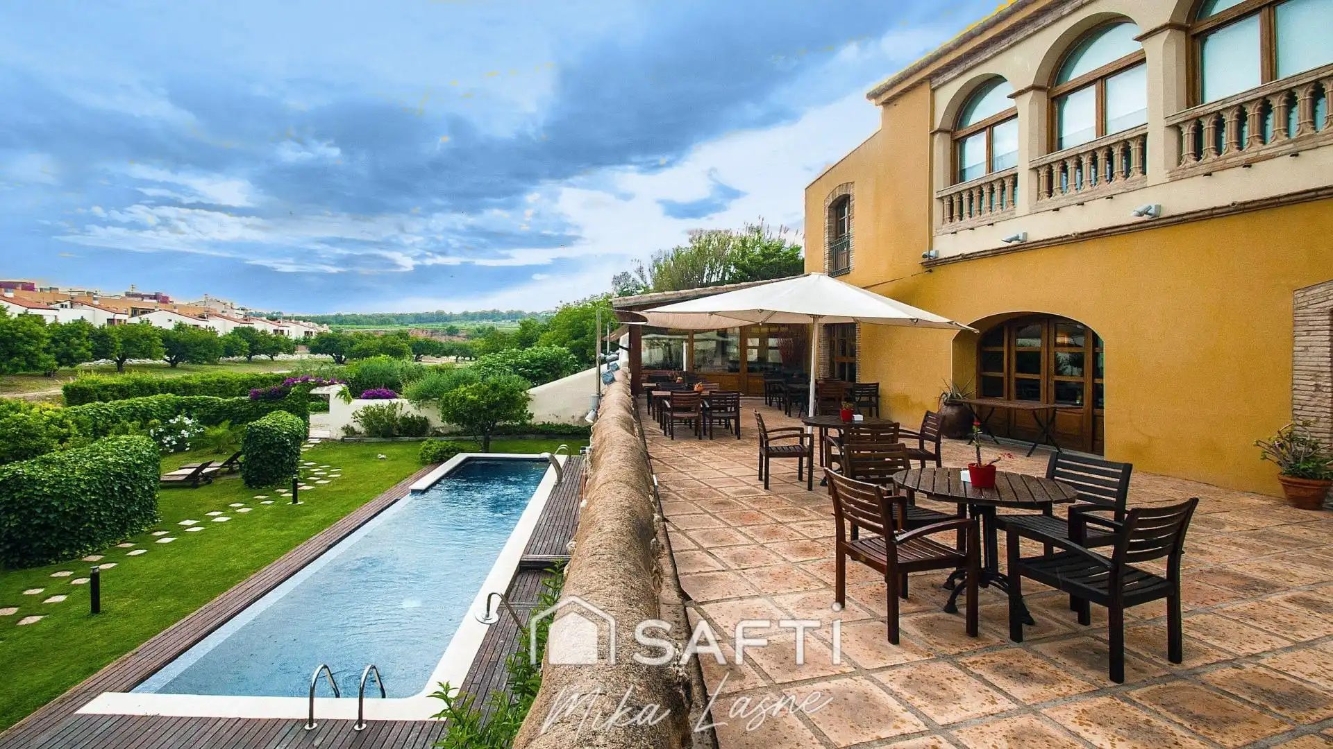 Terrassa de Casa o xalet en venda en Sant Pere de Ribes amb Aire condicionat, Terrassa i Piscina