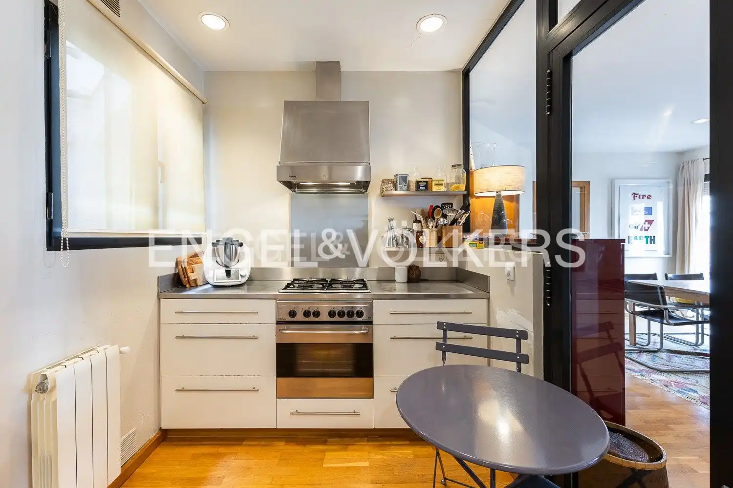 Kitchen of Flat for sale in Valencia  with Air Conditioner, Heating and Parquet flooring