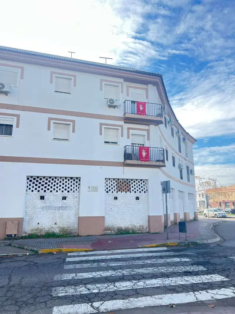 Außenansicht von Geschaftsraum zum Verkauf in Los Palacios y Villafranca