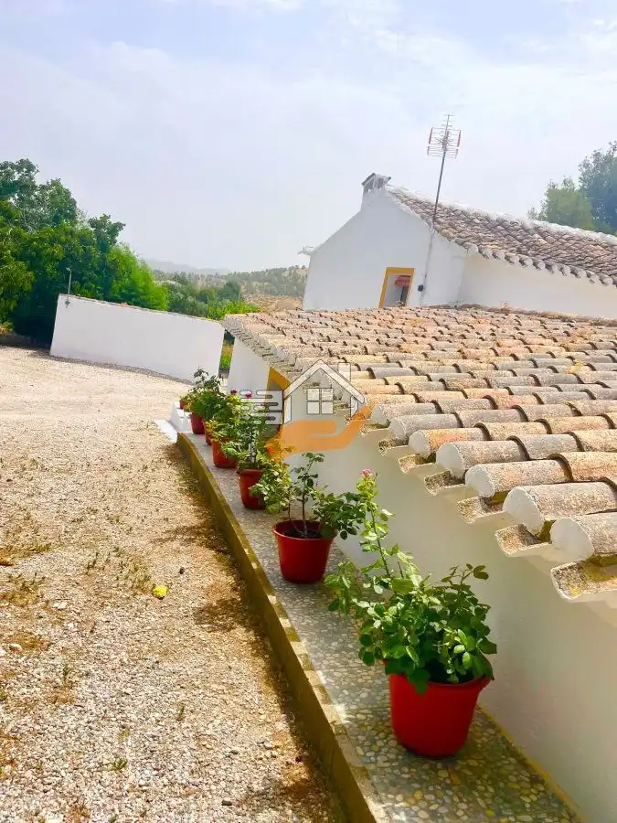 Vista exterior de Finca rústica en venda en Vélez-Blanco amb Balcó