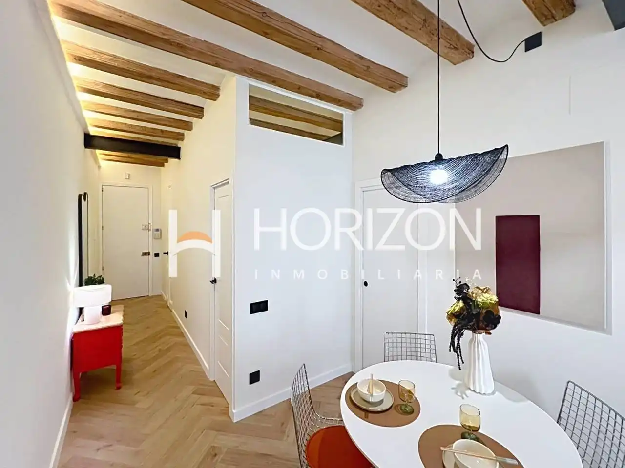 Wohnung zum Verkauf in Barcelona mit Klimaanlage, Heizung und Möbliert