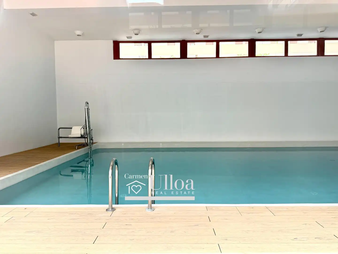 Piscina de Apartamento en venta en Alicante / Alacant con Aire acondicionado, Calefacción y Jardín privado