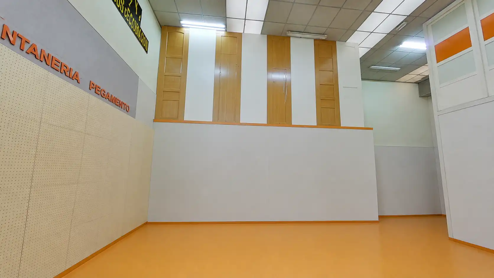 Local comercial de lloguer a Calle de Jesús del Gran Poder, imagen 3