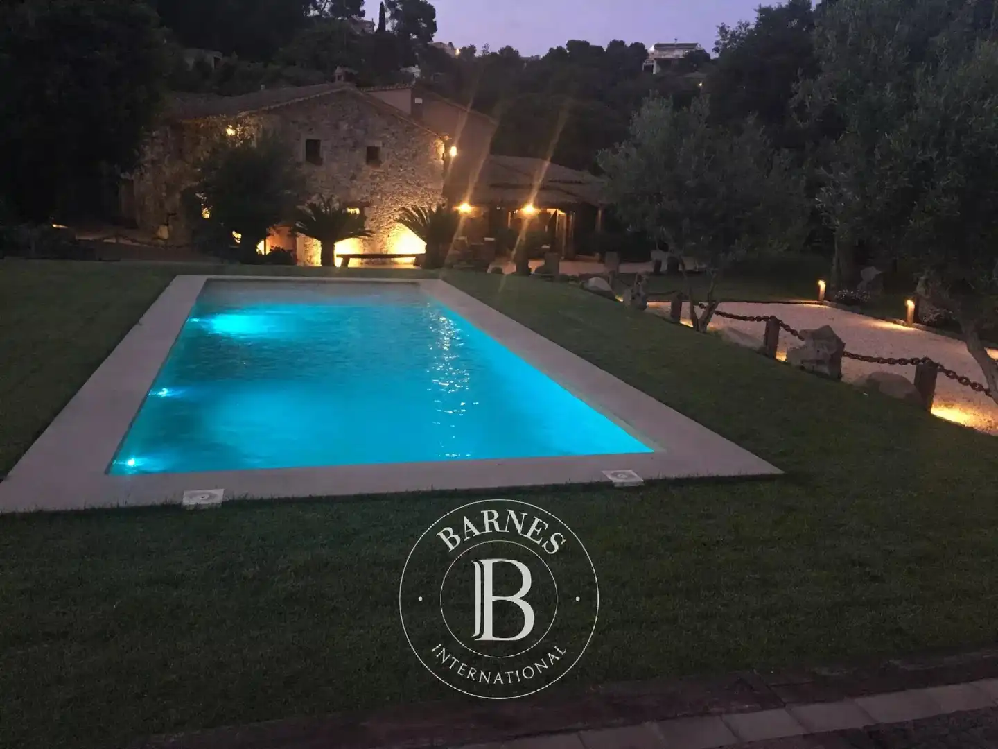 Piscina de Casa o xalet en venda en Santa Susanna amb Aire condicionat, Calefacció i Jardí privat