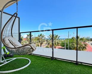 Vista exterior de Pis en venda en  Barcelona Capital amb Terrassa i Piscina comunitària