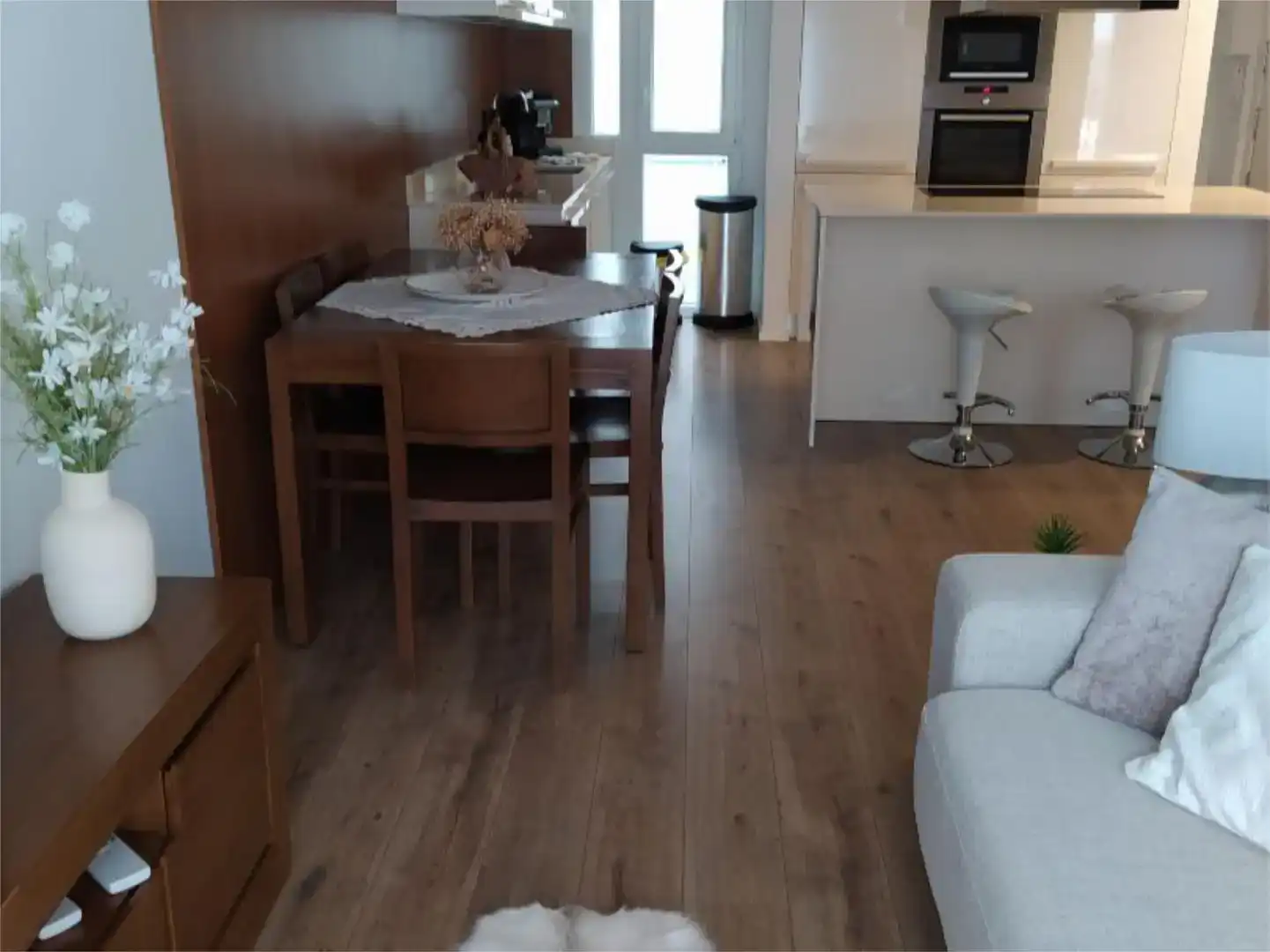 Comedor de Piso de alquiler en Donostia - San Sebastián  con Aire acondicionado, Amueblado y Balcón