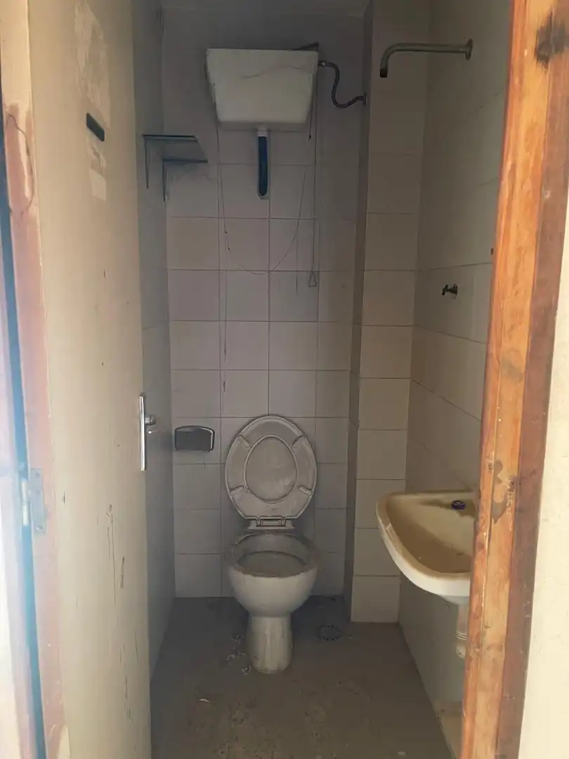 Baño de Local de alquiler en Lleida