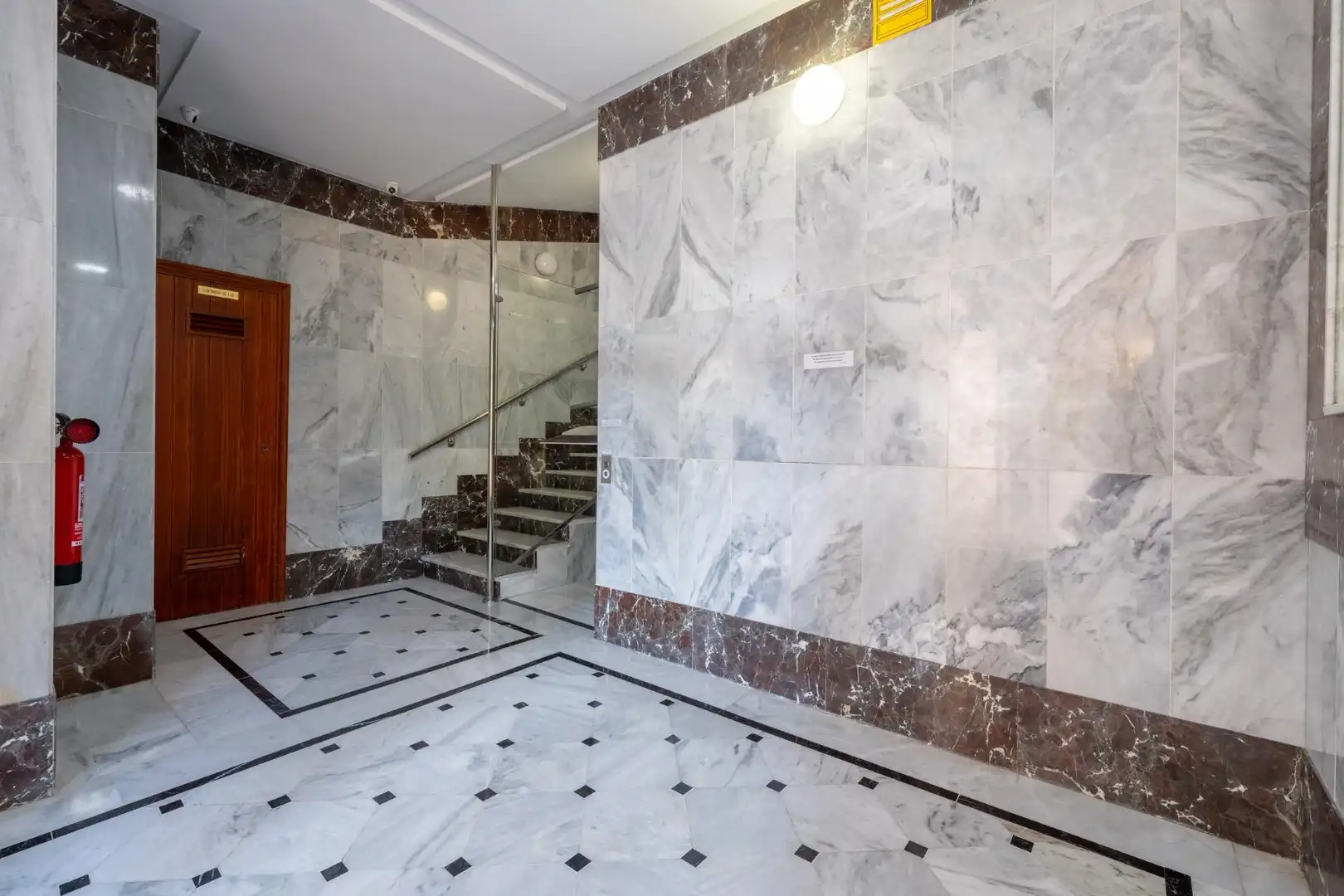 Flat for sale in Almería  with Air Conditioner, Storage room and Balcony