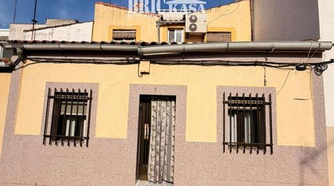 VIVIENDA DE DOS PLANTAS EN CÁCERES