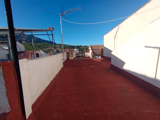 Casa-chalet en Venta en Alozaina