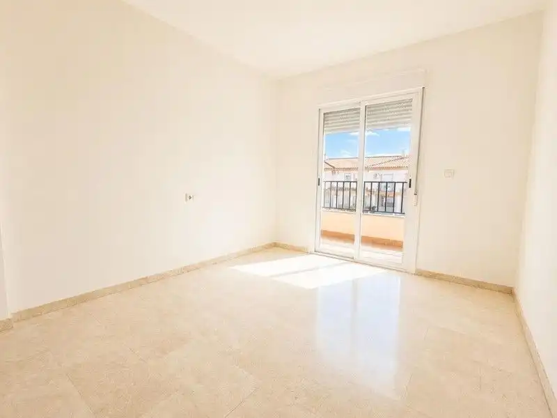 Schlafzimmer von Einfamilien-Reihenhaus zum Verkauf in Atarfe mit Abstellraum