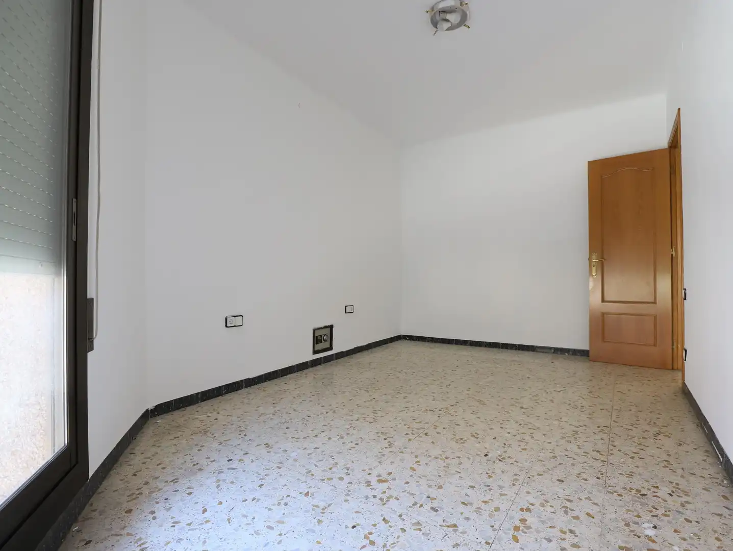 Piso en venta en Esplugues de Llobregat con Balcón