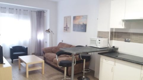 Foto 2 de Piso de alquiler en Plaza Crevillente - Antiguos Juzgados - El Asilo, Elche / Elx