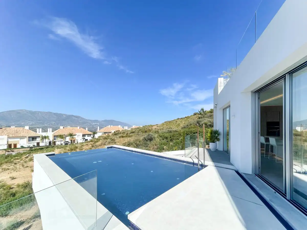 Swimming pool of Houses for sale in Mijas  with Air Conditioner, Private garden and Terrace