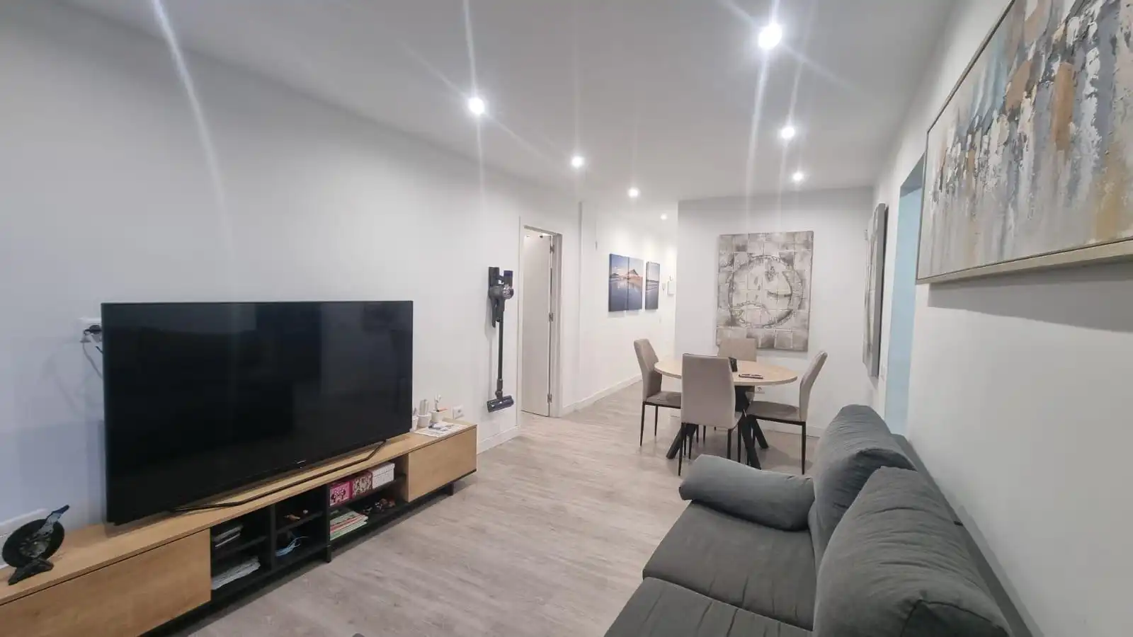 Sala de estar de Apartamento en venta en Arona con Terraza, Amueblado y Piscina comunitaria