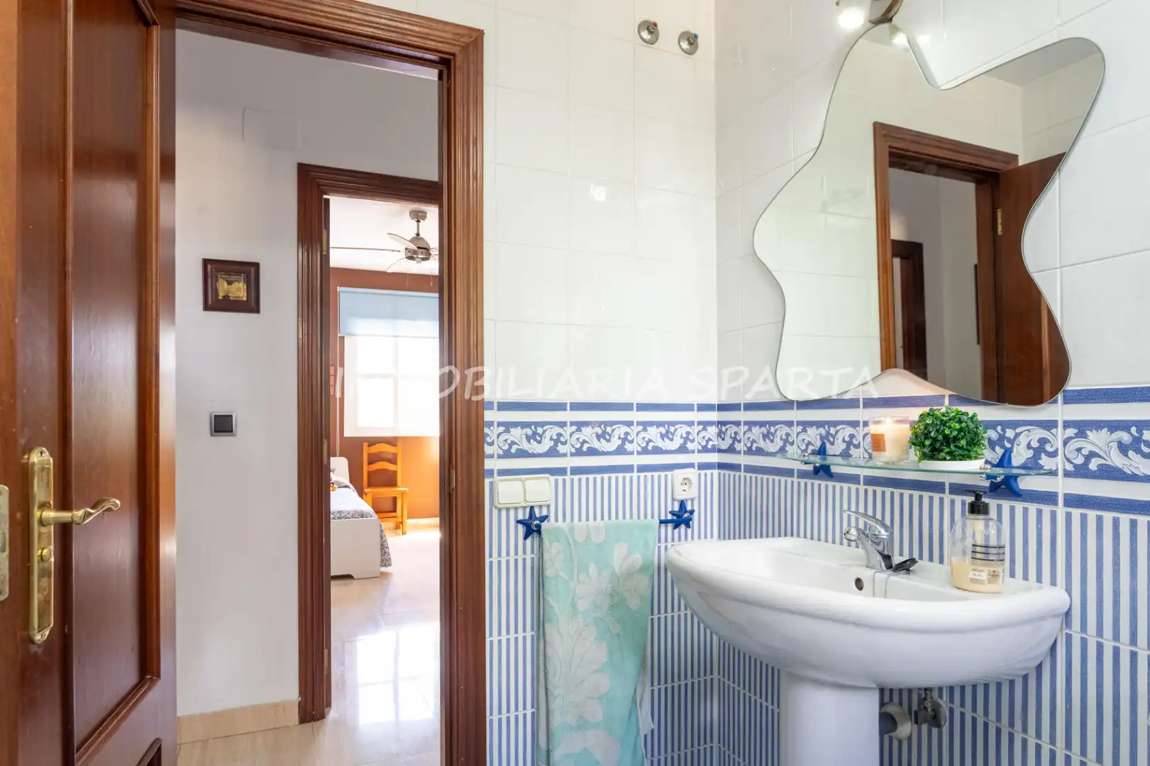 Bathroom of Detached homes for sale in Espartinas  with Air Conditioner and Heating