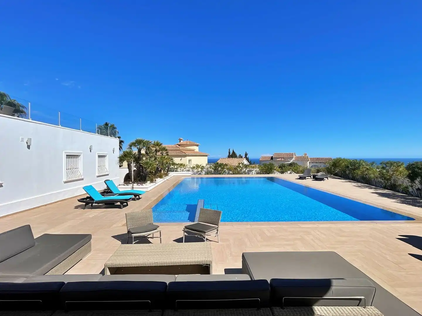 Villa mit Pool zum Verkauf in Cumbre del Sol, imagen 2