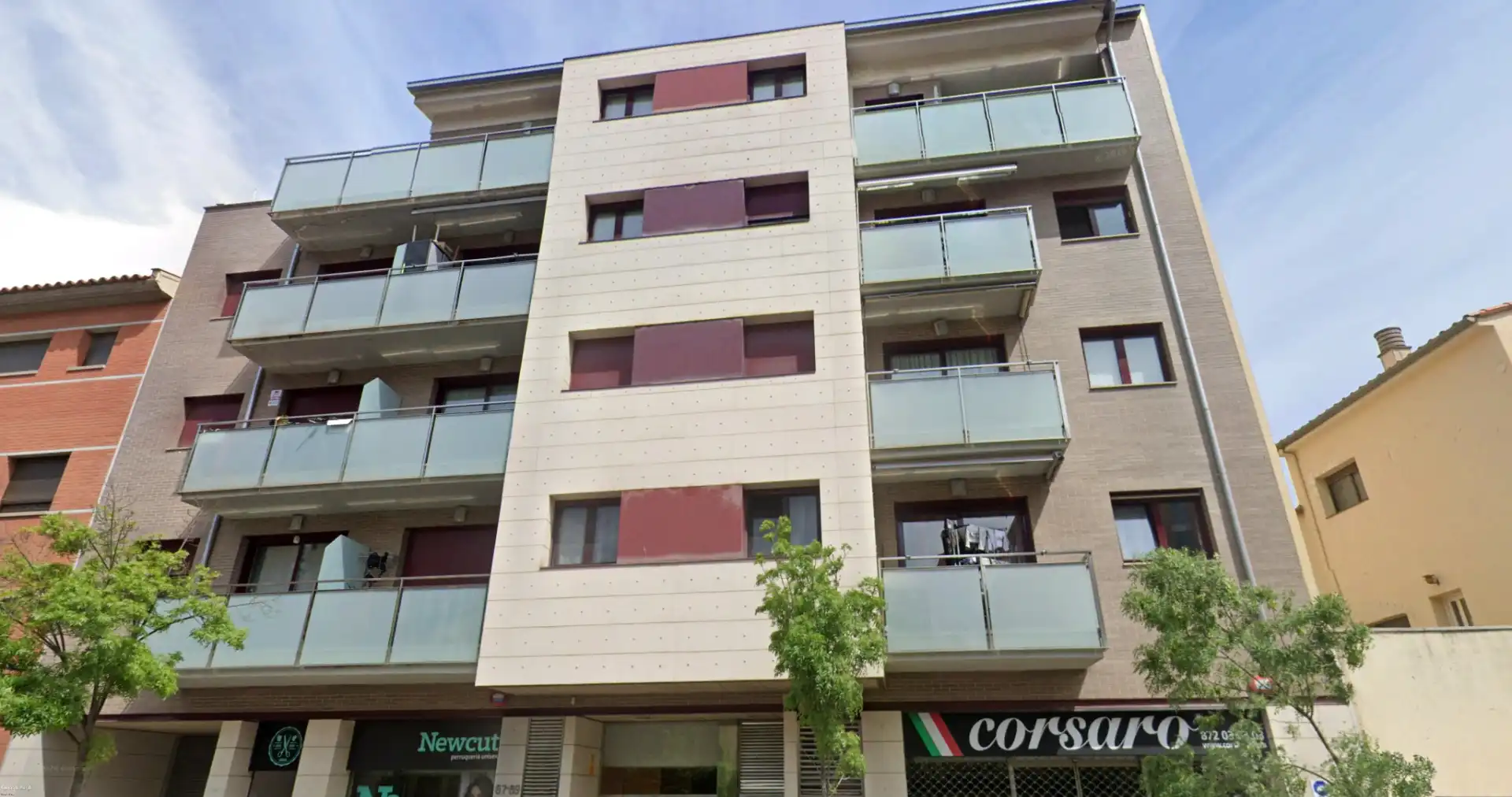 Vista exterior de Pis en venda en Girona amb Aire condicionat, Terrassa i Moblat