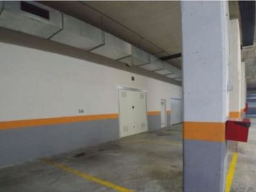 Einzelparkplatz mit Aufzug zur Miete in Calle Francisco Tomás y Valiente 19C