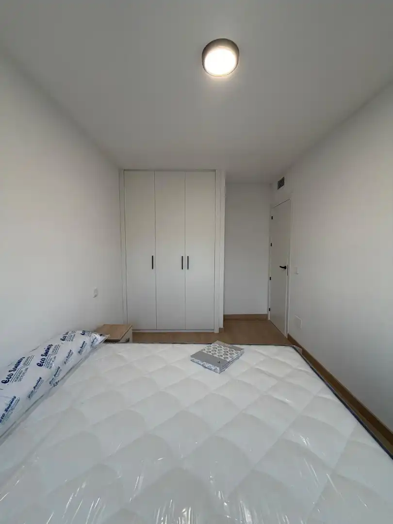 Habitación de Piso de alquiler en Camarena con Amueblado