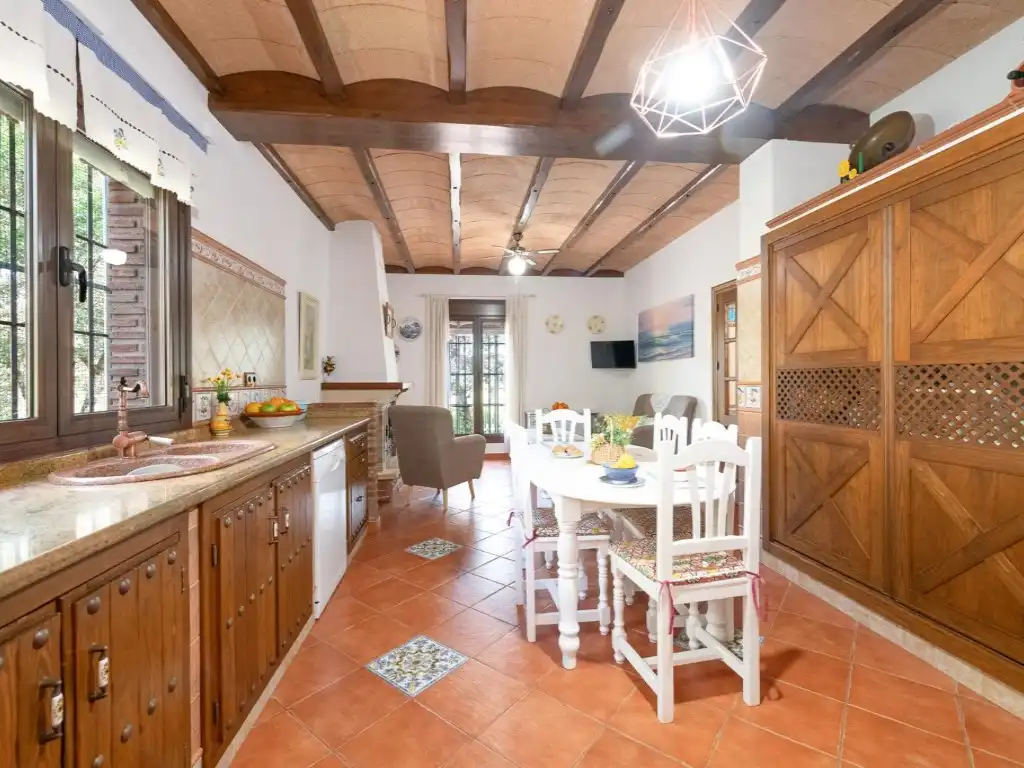 Cuina de Finca rústica en venda en Villanueva del Trabuco amb Aire condicionat, Jardí privat i Terrassa