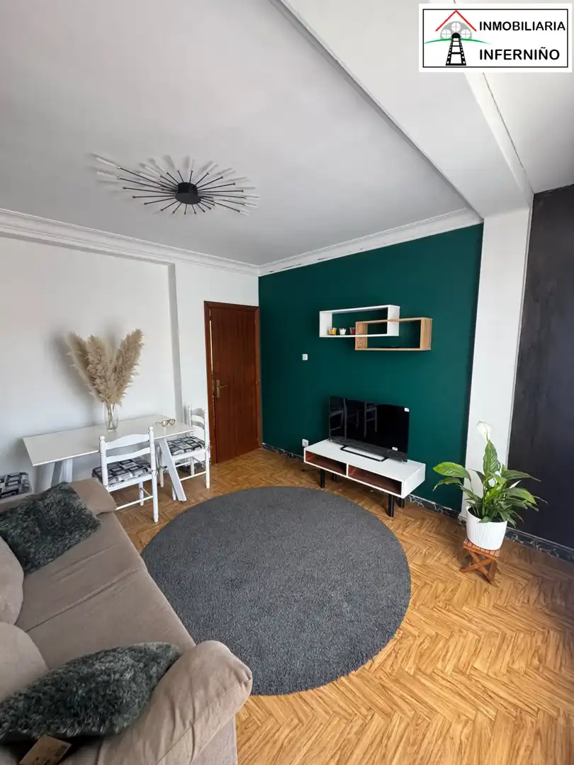 Wohnzimmer von Wohnung zum Verkauf in Ferrol mit Abstellraum und Balkon