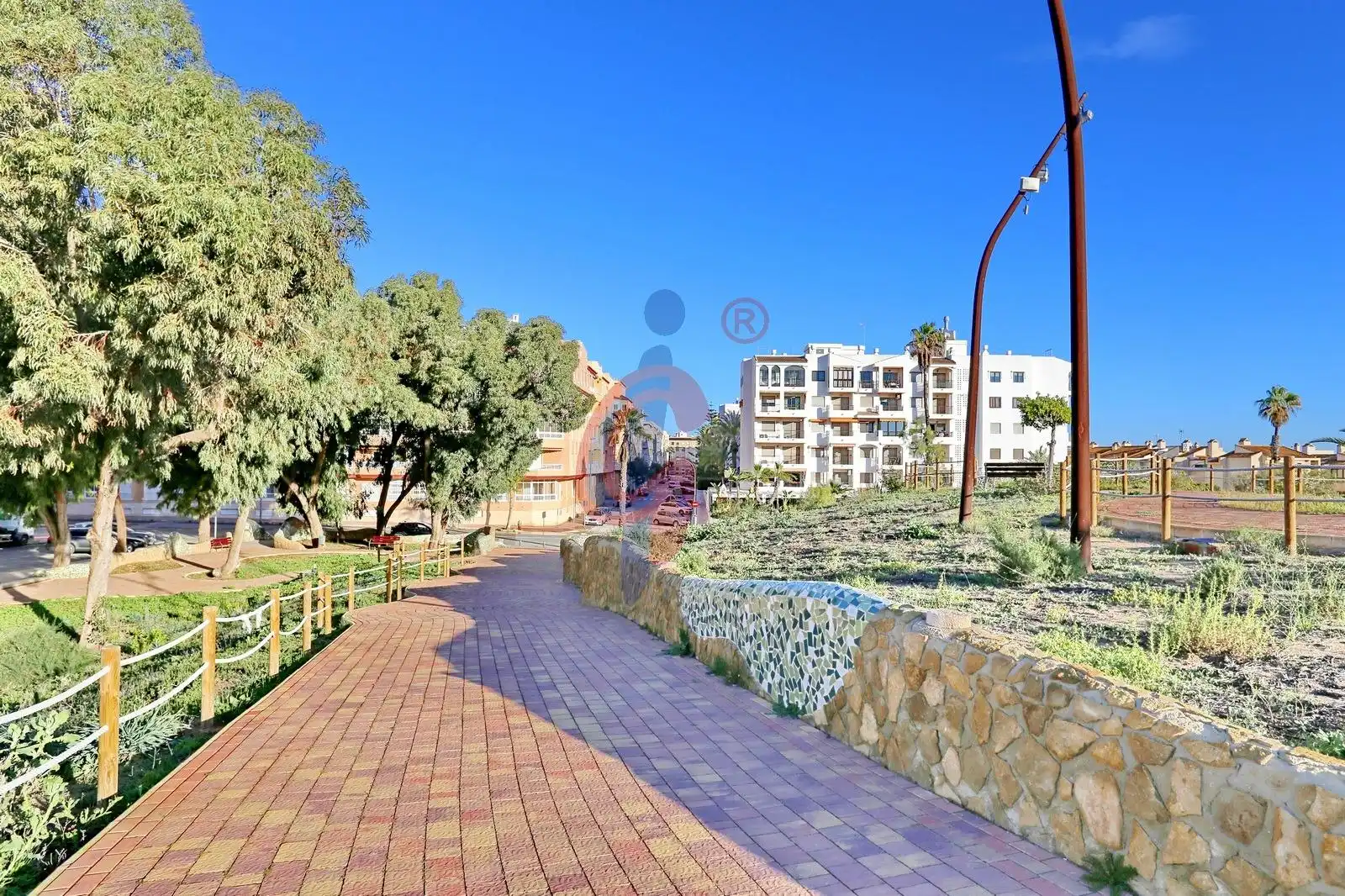 Vista exterior de Casa adosada en venta en Guardamar del Segura con Jardín privado, Terraza y Amueblado
